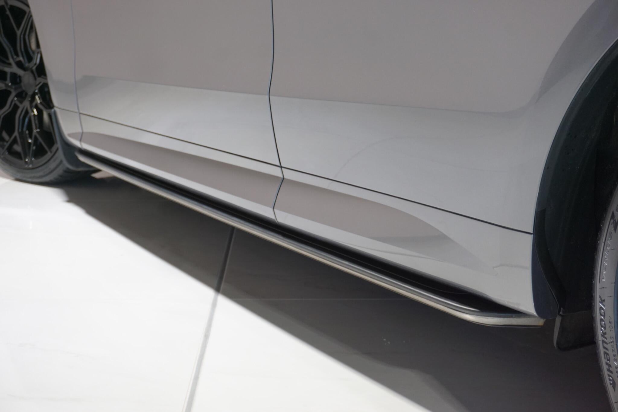 Land Rover Range Rover Sport 3.0 D300 MHEV Stealth Edition SUV 5dr Diesel Auto 4WD Euro 6 (s/s) (300 ps)